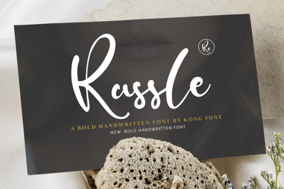 Discover Russle: The Handwritten Font with Modern Appeal